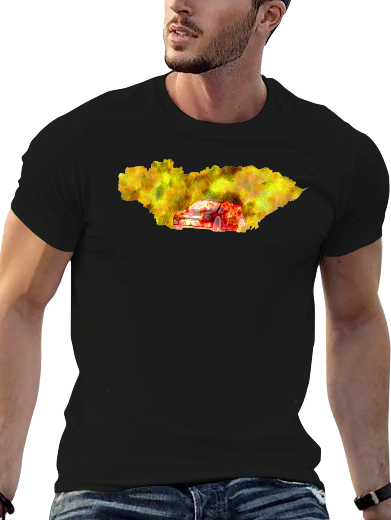 Camiseta Hombre Negra con Diseño de Coche en Llamas
