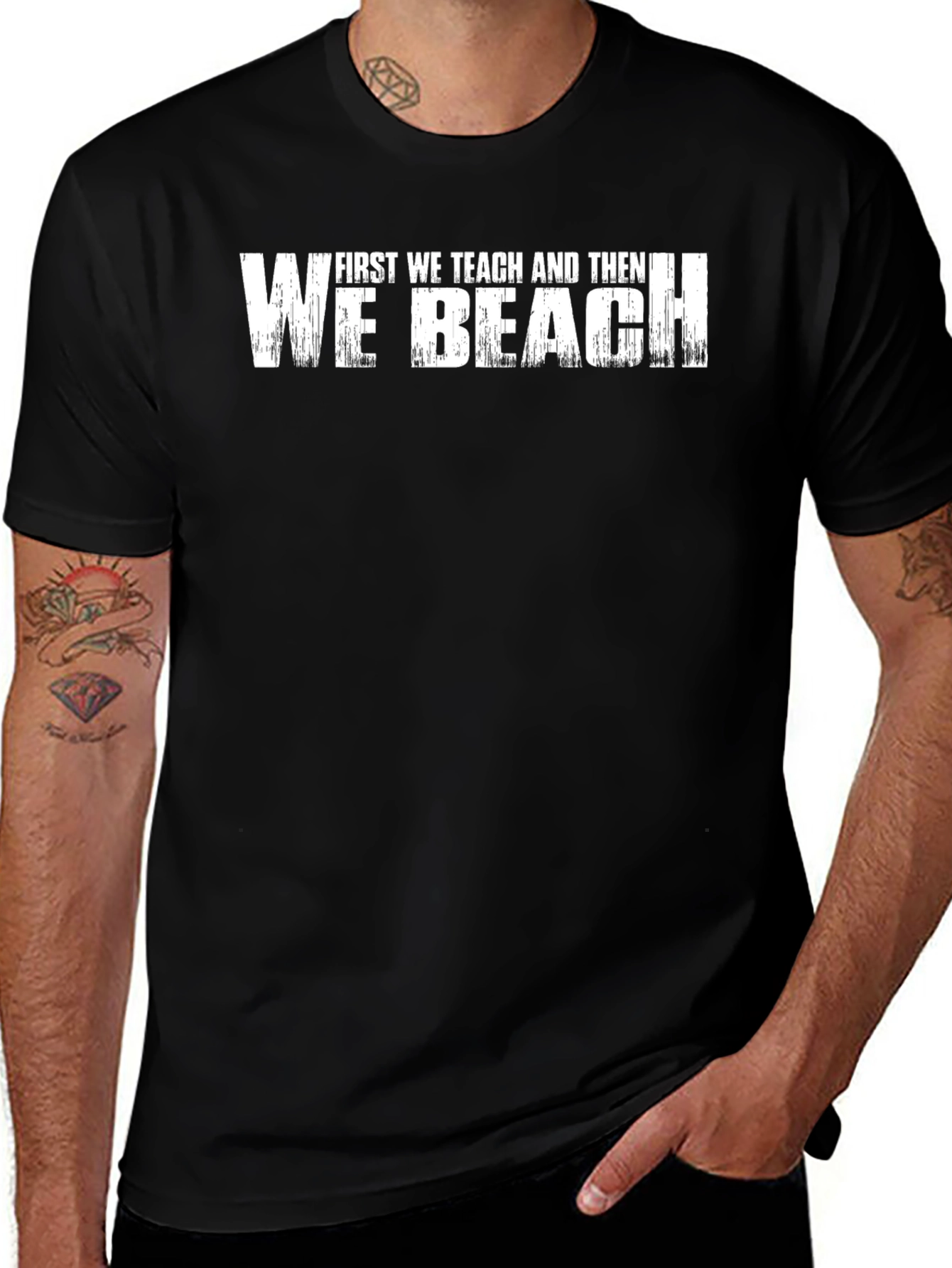 Camiseta Negra: Primero Enseñar Luego Playa