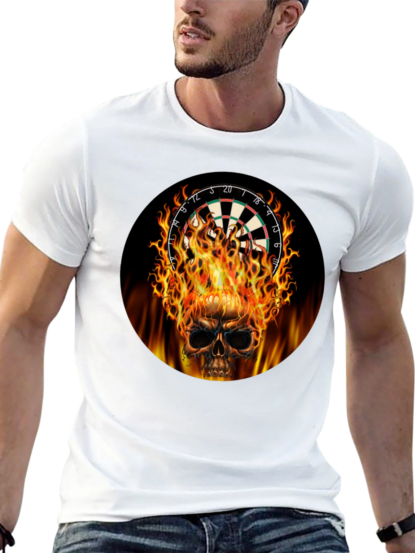 Camiseta Negra Calavera Dardos en Llamas