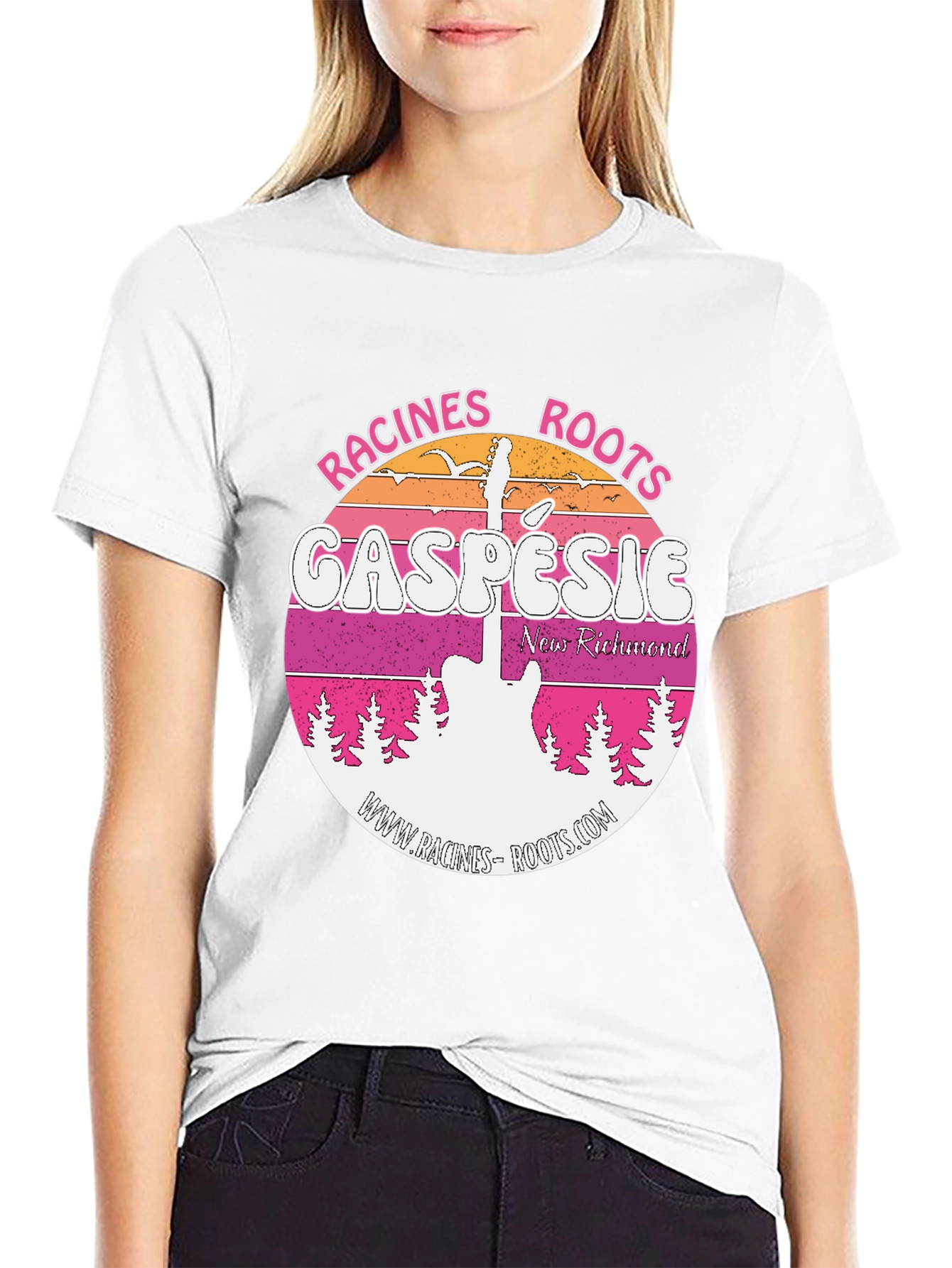 Camiseta Negra Racines Roots Gaspésie