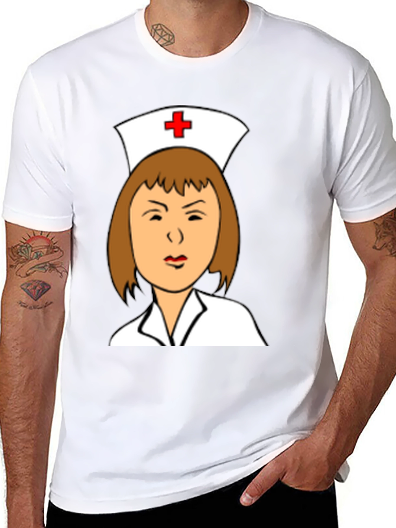 Camiseta Negra con Dibujo de Enfermera