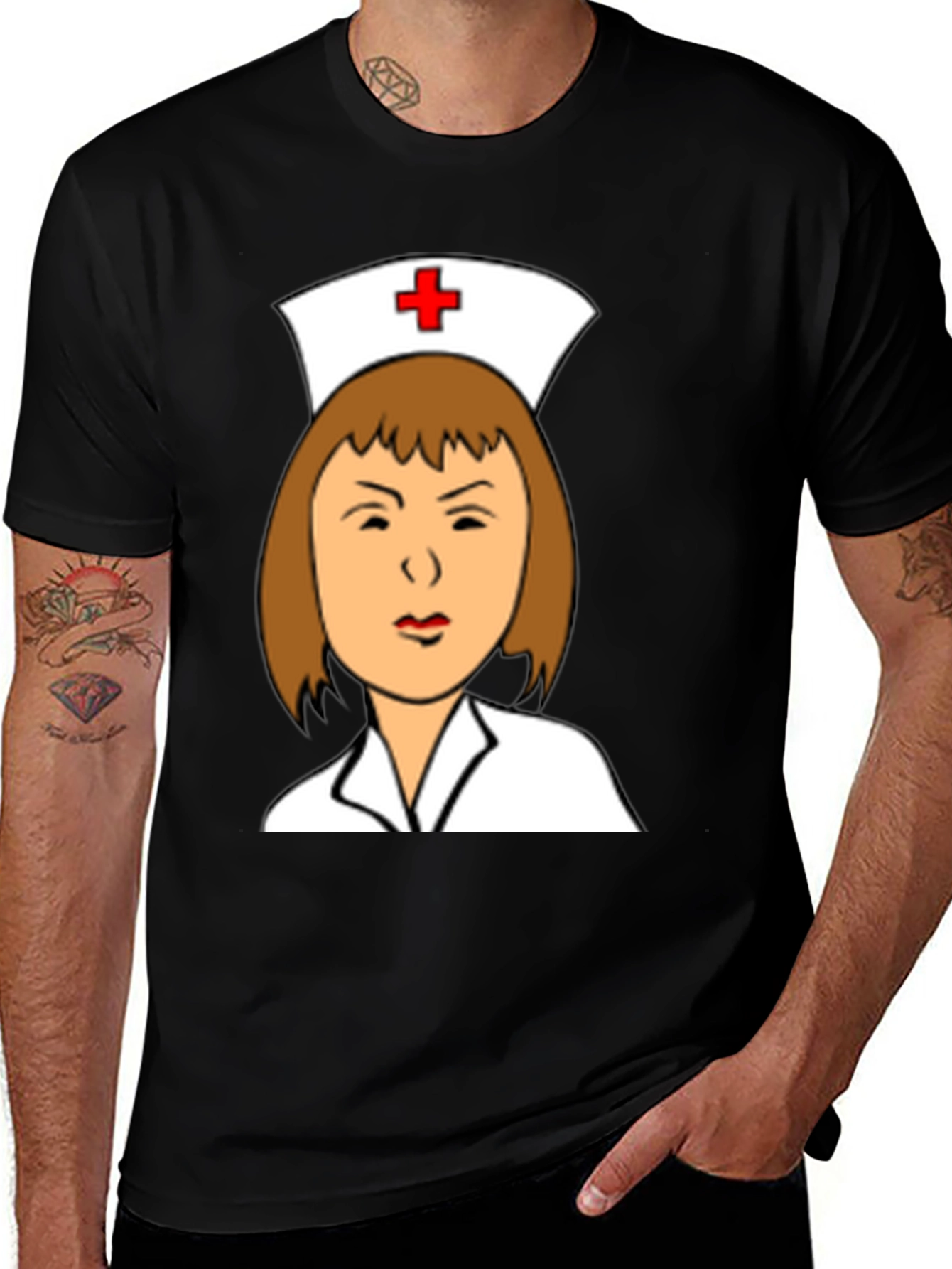 Camiseta Negra con Dibujo de Enfermera