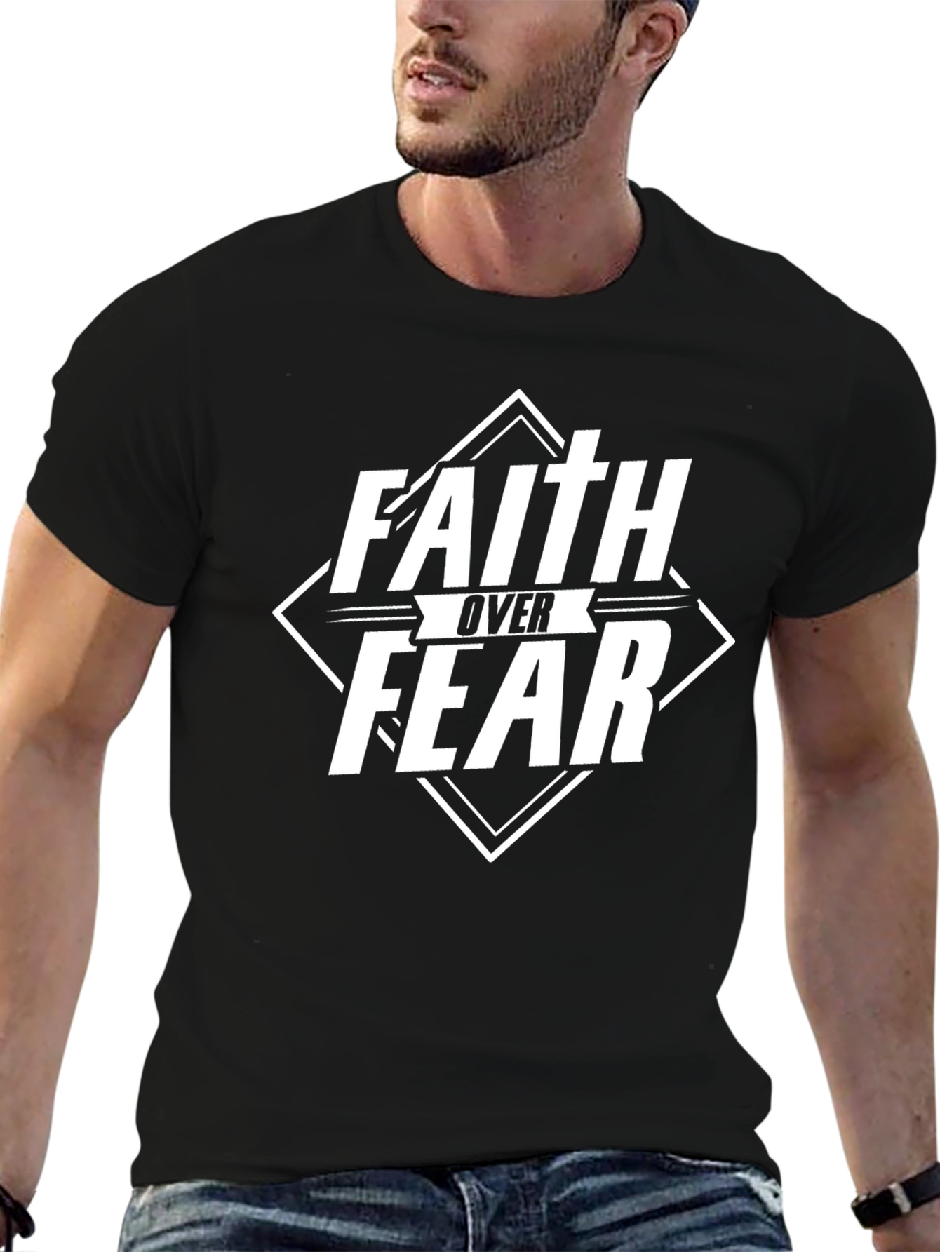 Camiseta Negra: Fe Sobre Miedo