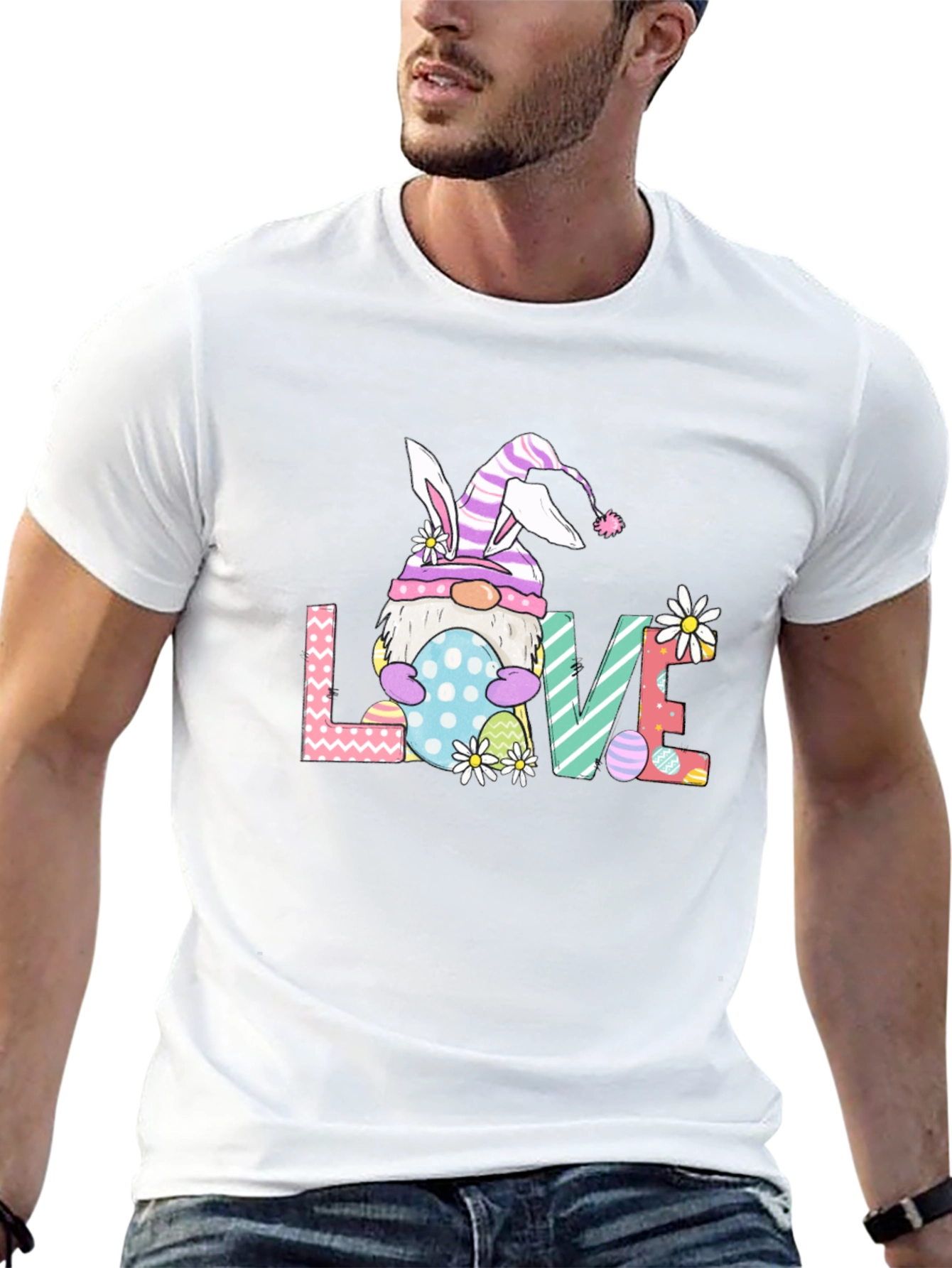 Camiseta Negra de Pascua con Diseño de Gnomo LOVE