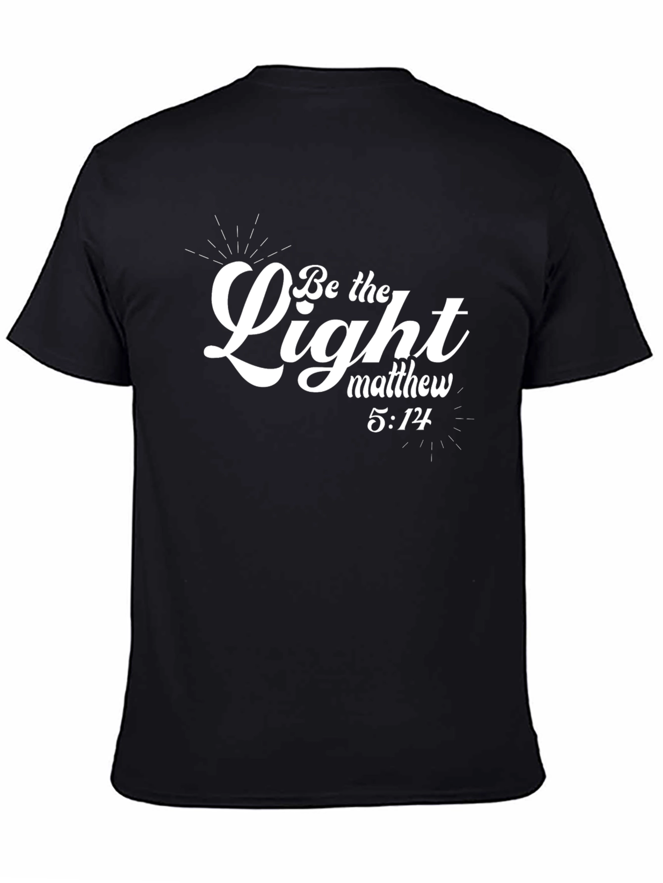 Camiseta Negra Sé la Luz con Cita Bíblica