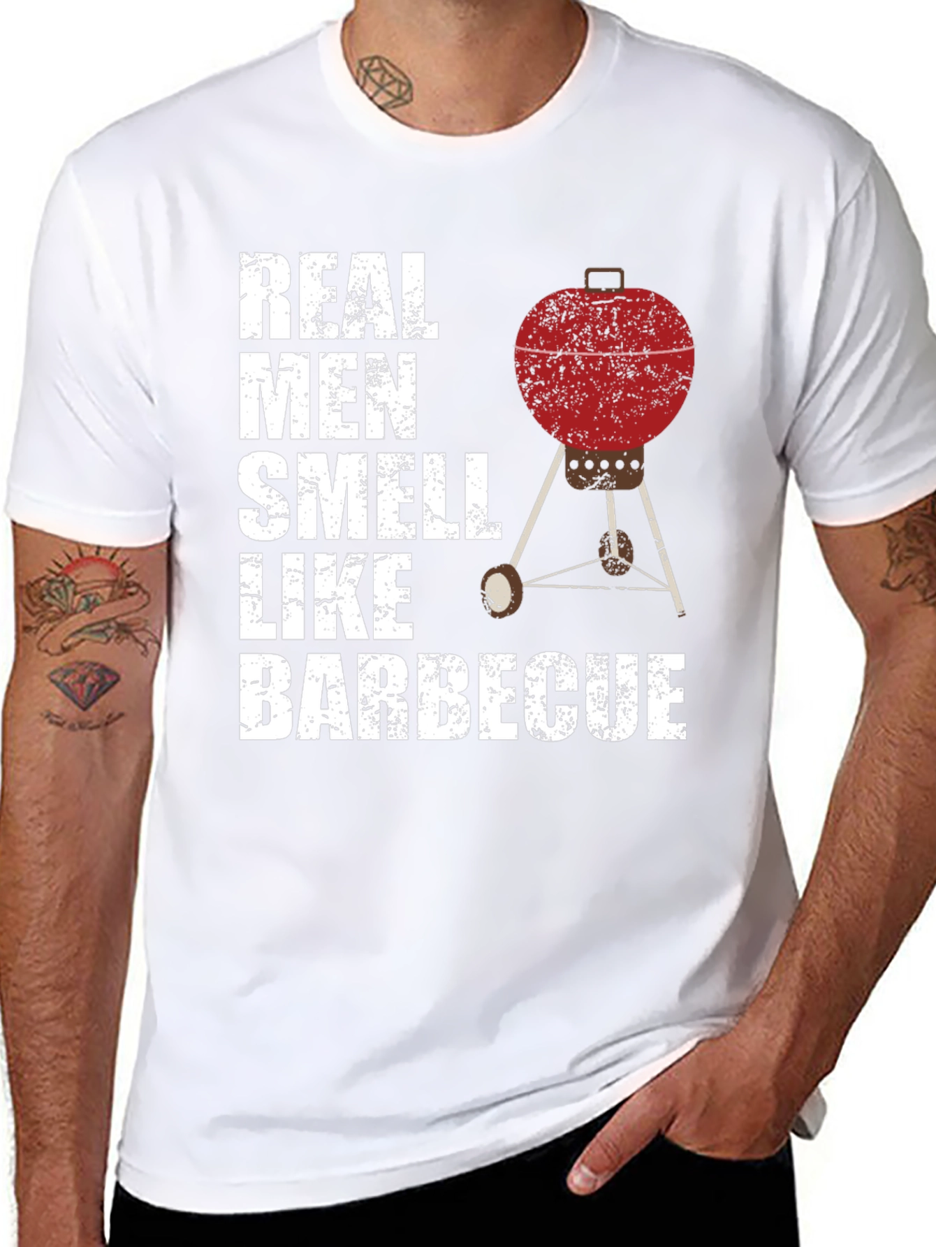 Camiseta Hombre Real Men Smell Like Barbecue