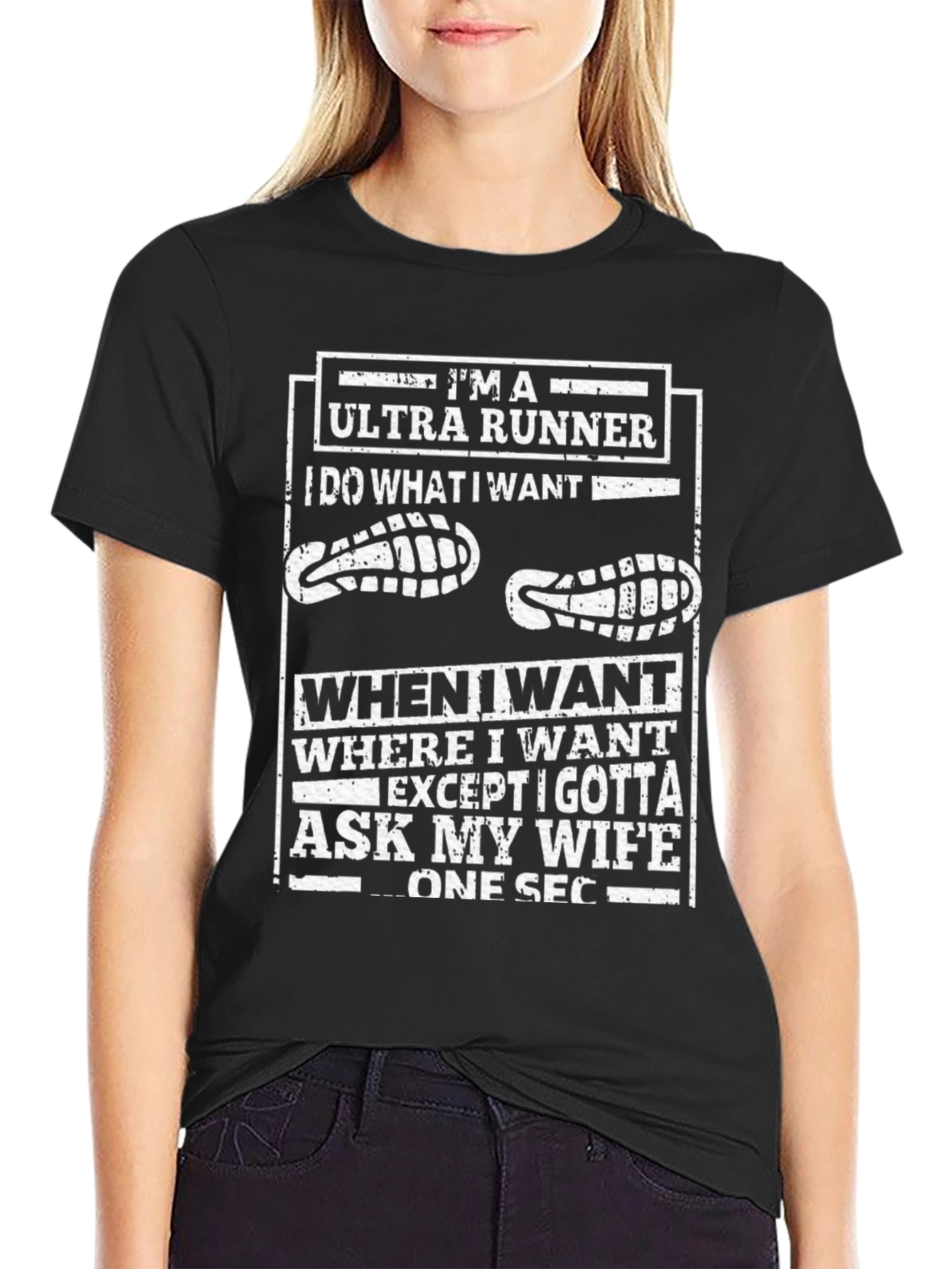 Camiseta Negra Ultra Runner Le Pregunto a Mi Esposa