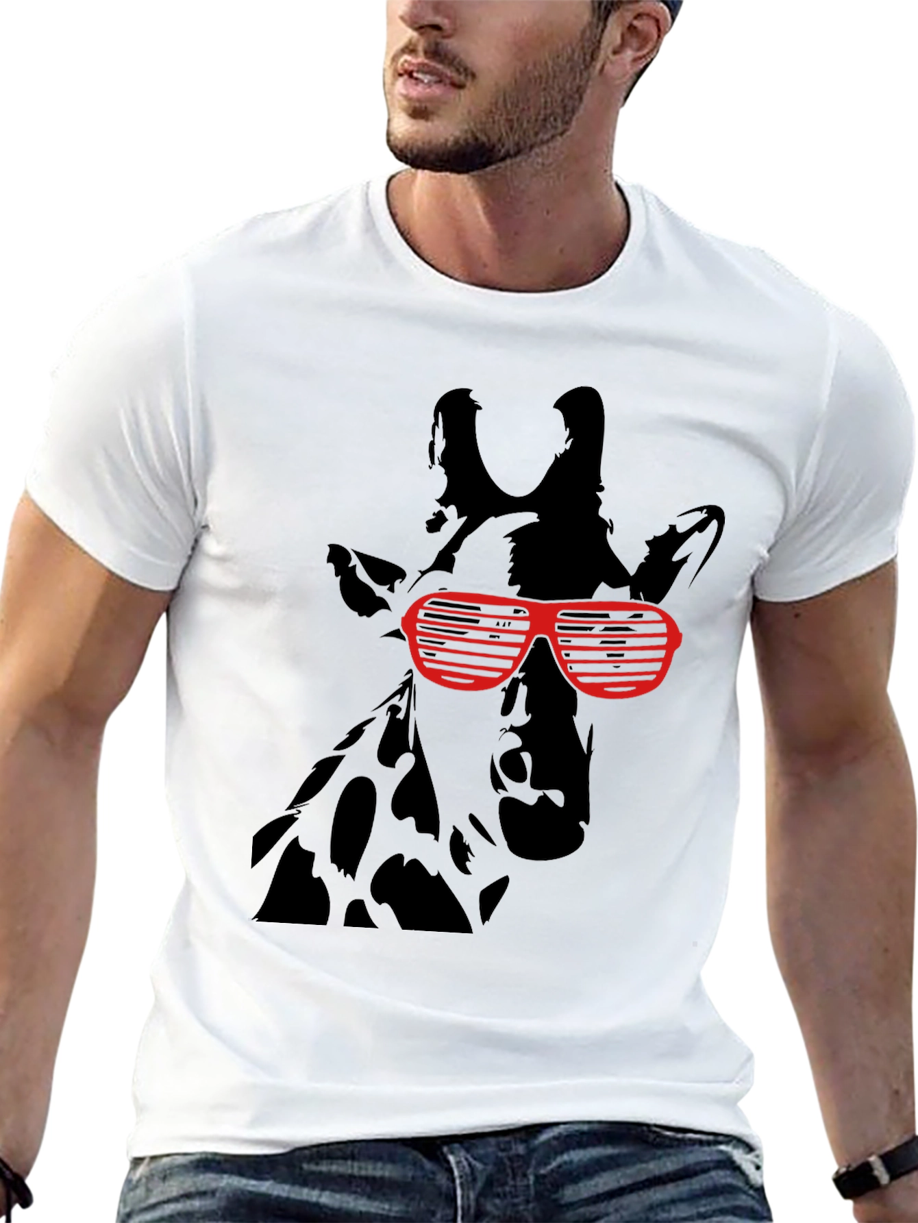 Camiseta Negra con Jirafa y Gafas de Sol