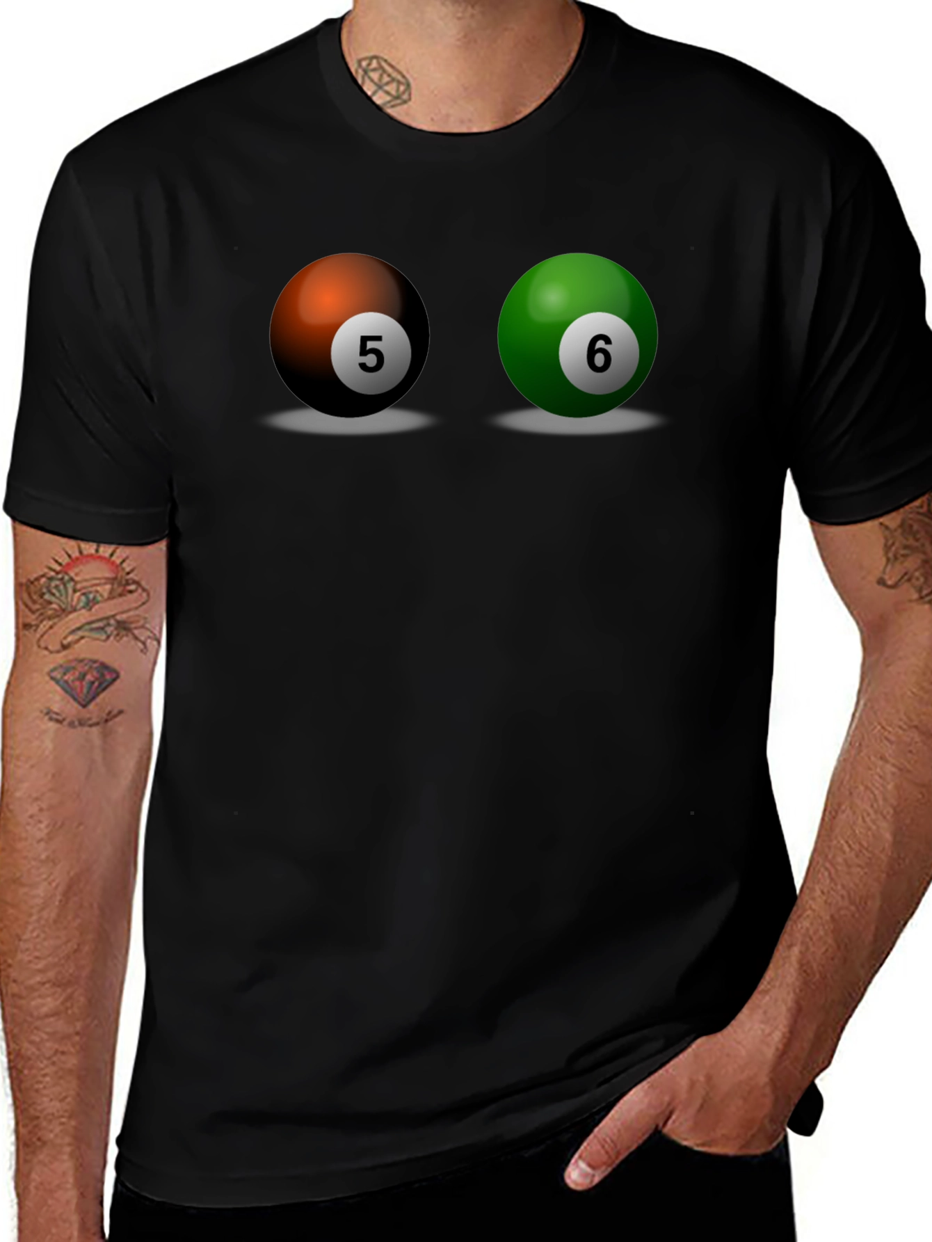 Camiseta Hombre Bolas de Billar Número 5 y 6