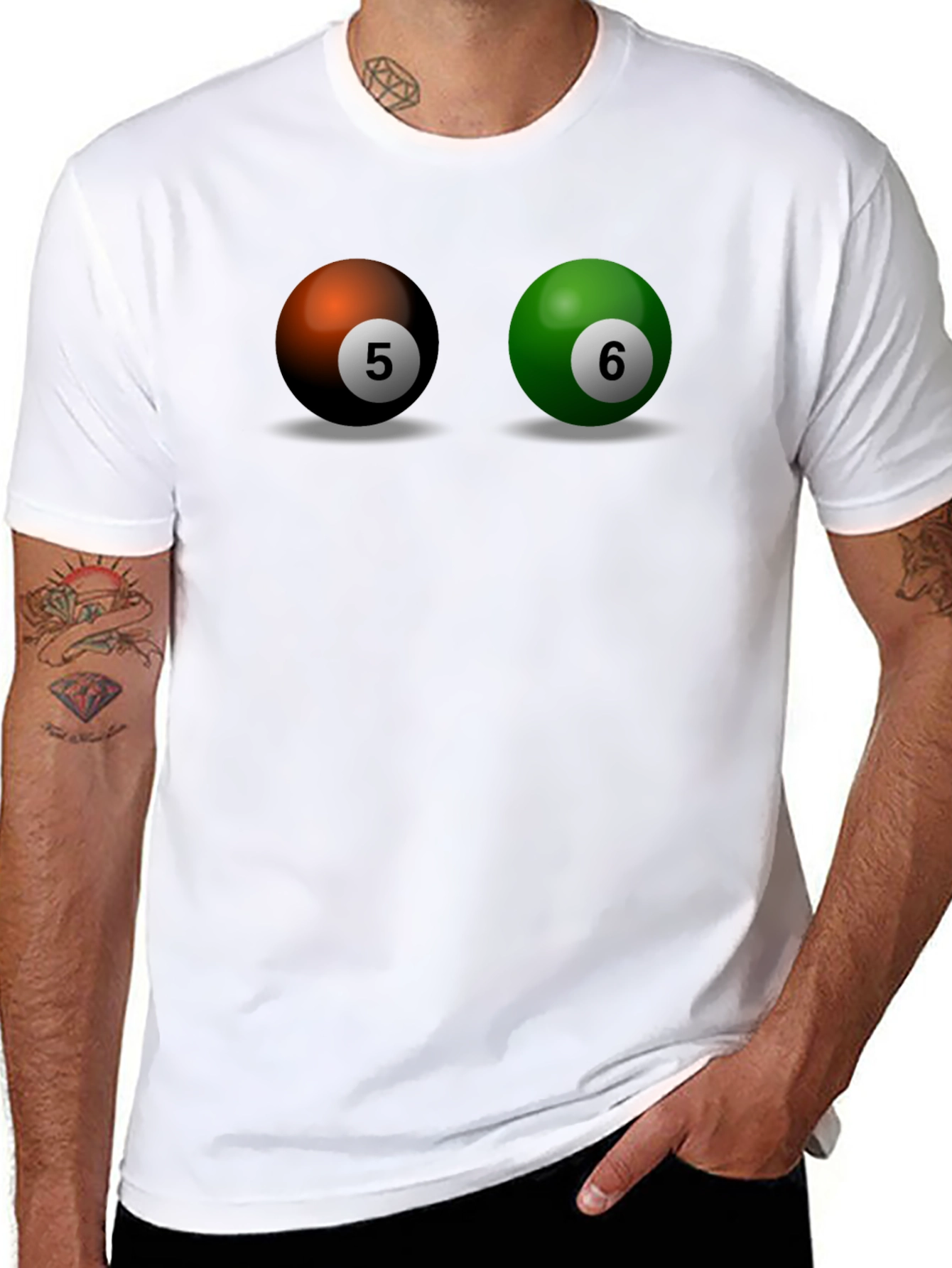 Camiseta Hombre Bolas de Billar Número 5 y 6