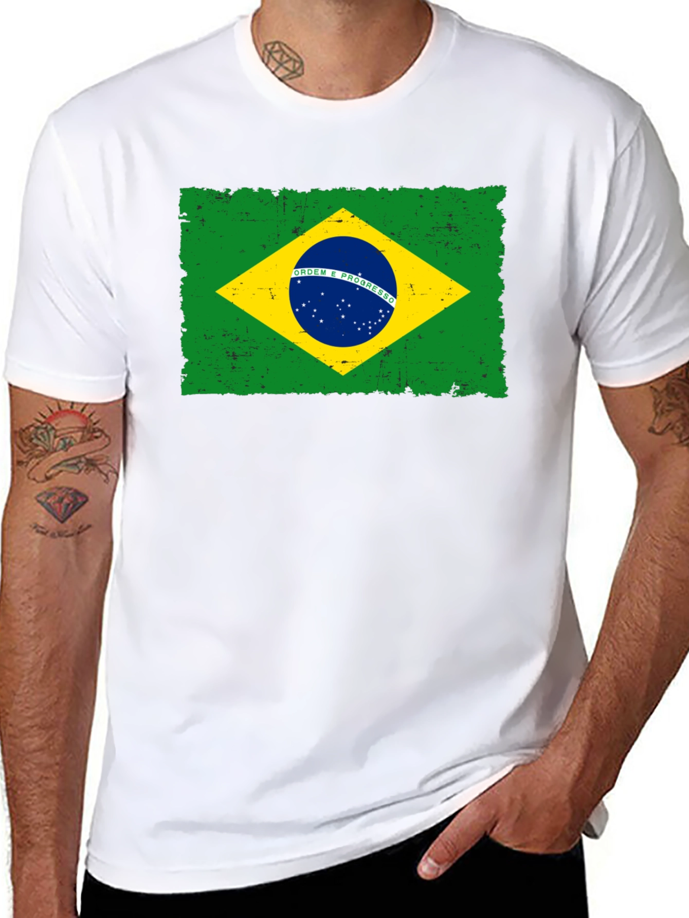 Camiseta Negra con Bandera de Brasil