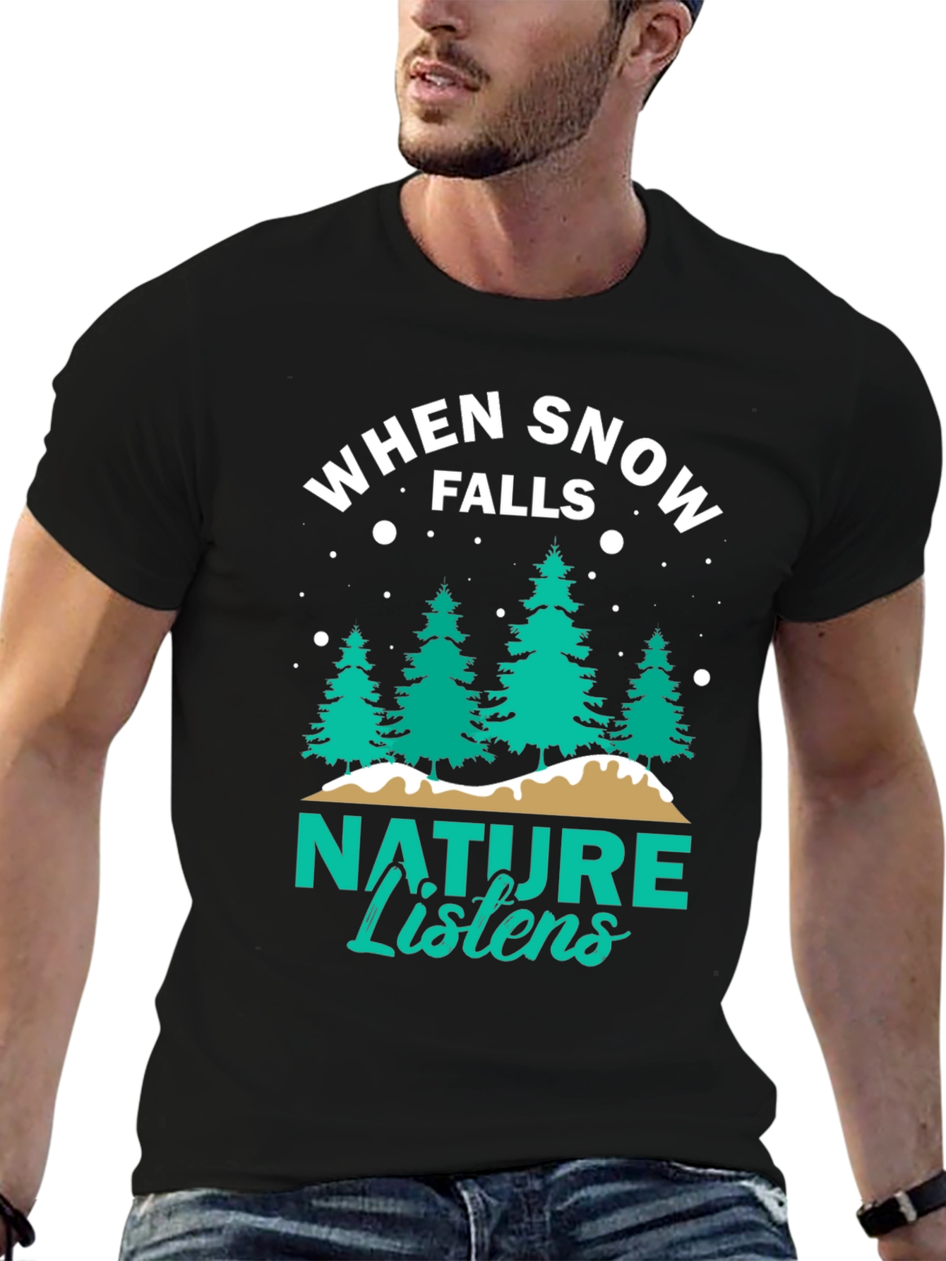 Camiseta Negra: Cuando la Nieve Cae la Naturaleza Escucha