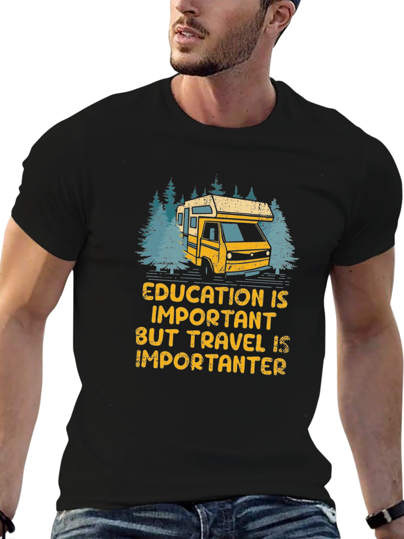 Camiseta Negra Viajar es Más Importante