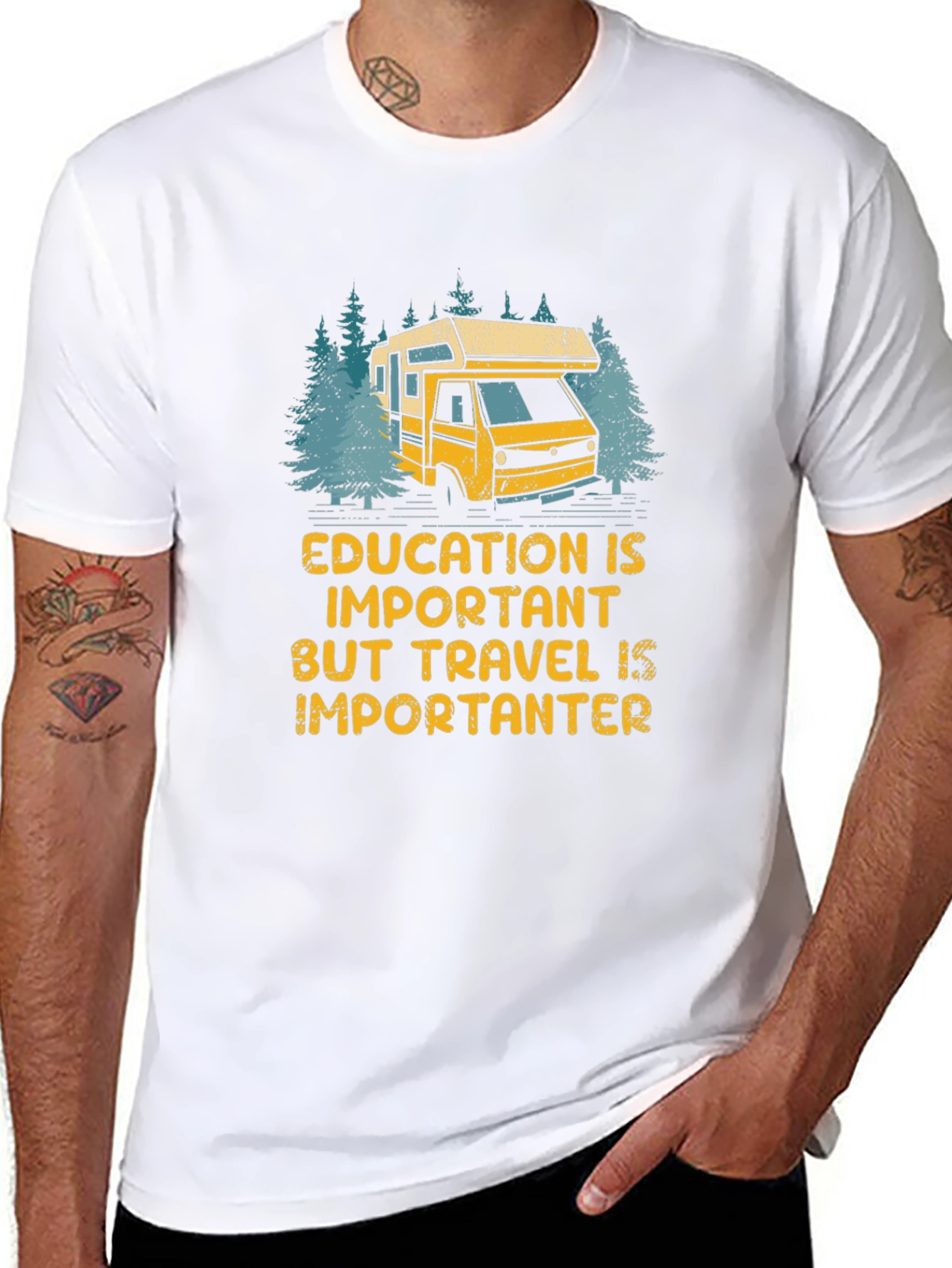 Camiseta Negra Viajar es Más Importante
