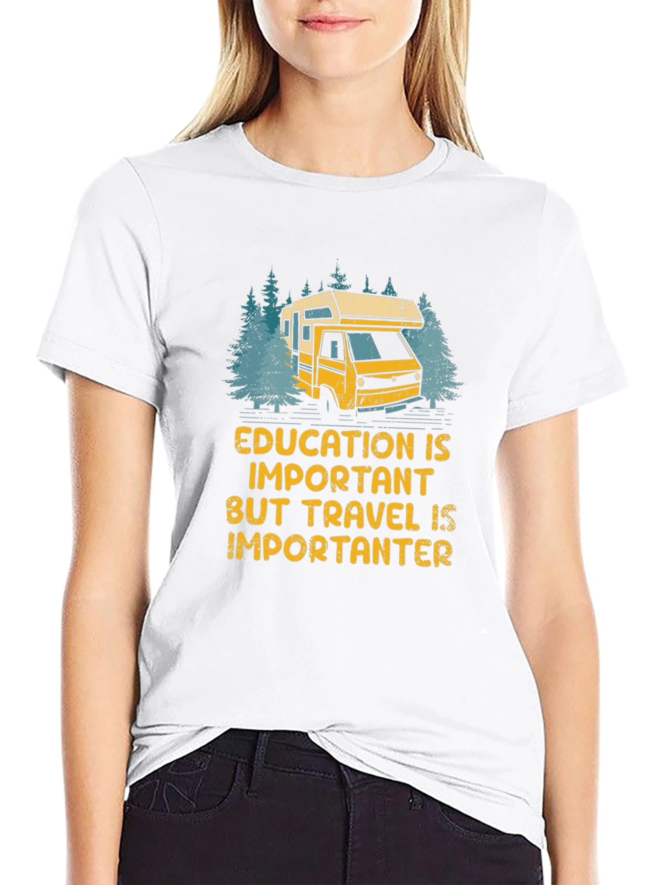Camiseta Negra Viajar es Más Importante