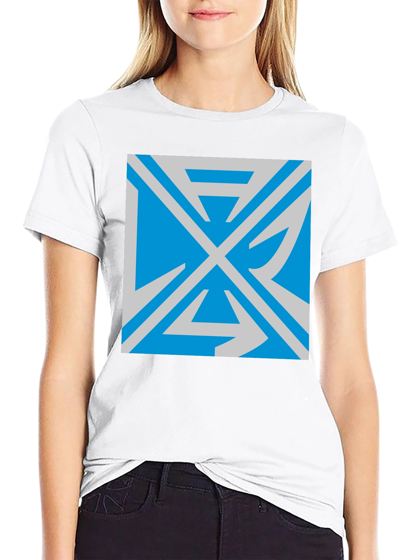 Camiseta Negra con Diseño Abstracto Azul