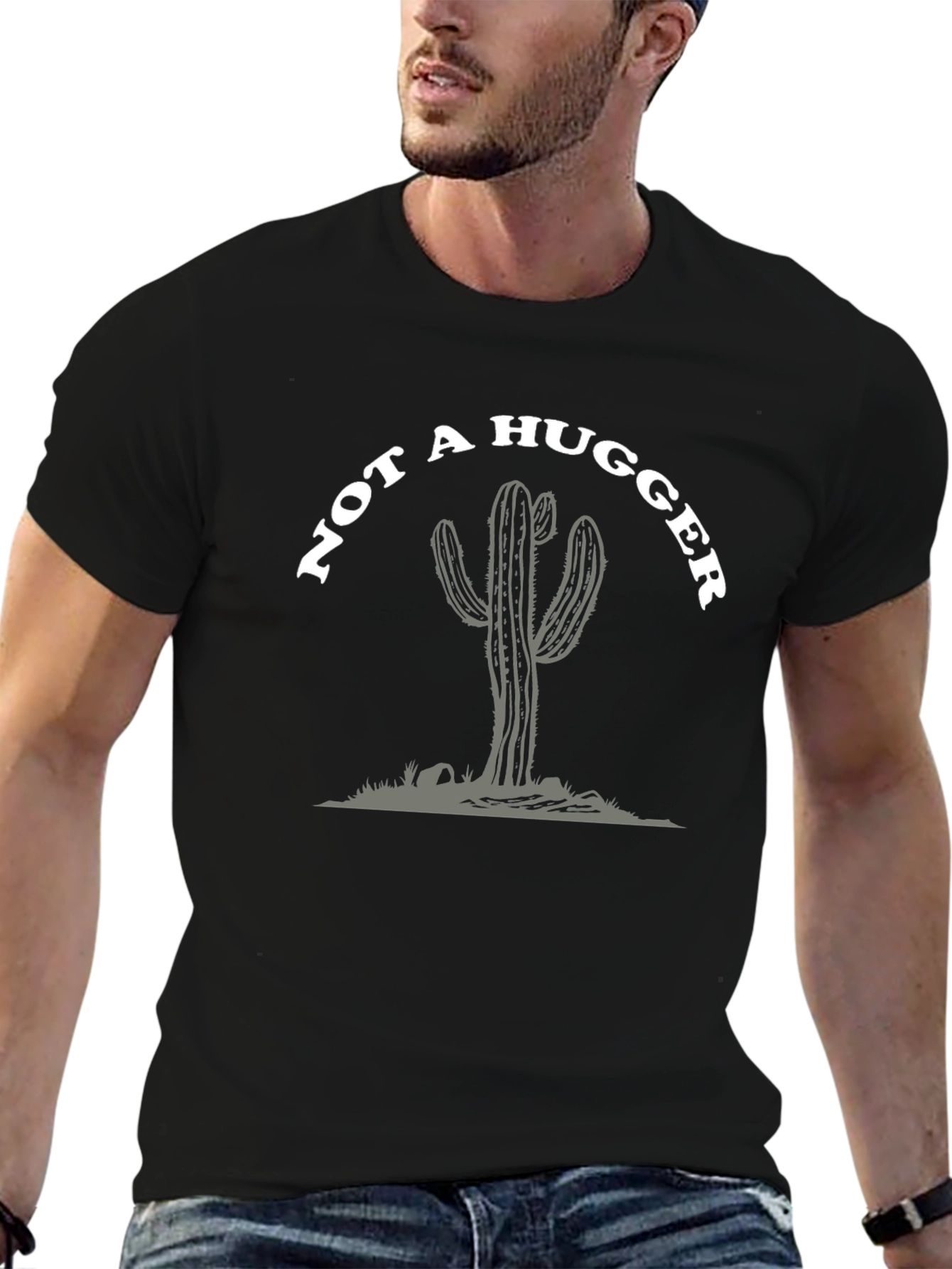 Camiseta Negra: No Soy Abrazador - Diseño Cactus