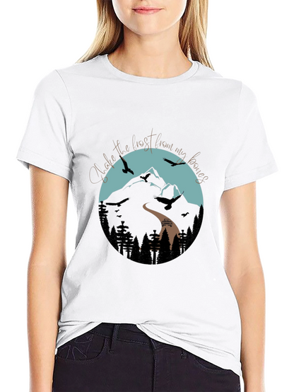 Camiseta Negra Gráfica de Montaña y Aves