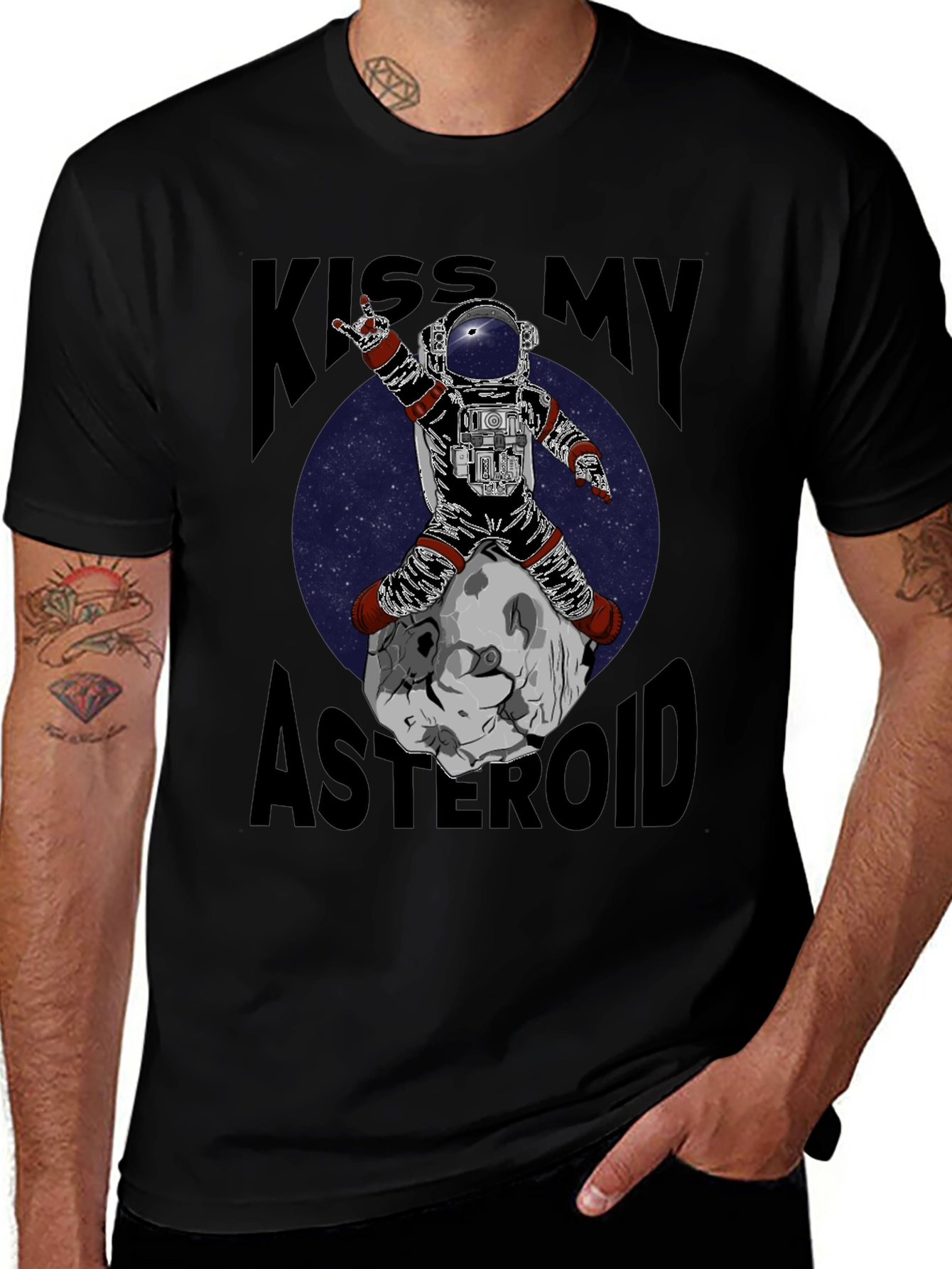 Camiseta Negra con Estampado Astronauta Rockero