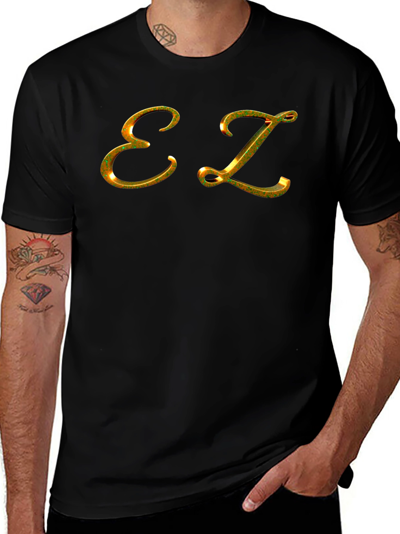 Camiseta Negra EZ Dorada con Estilo