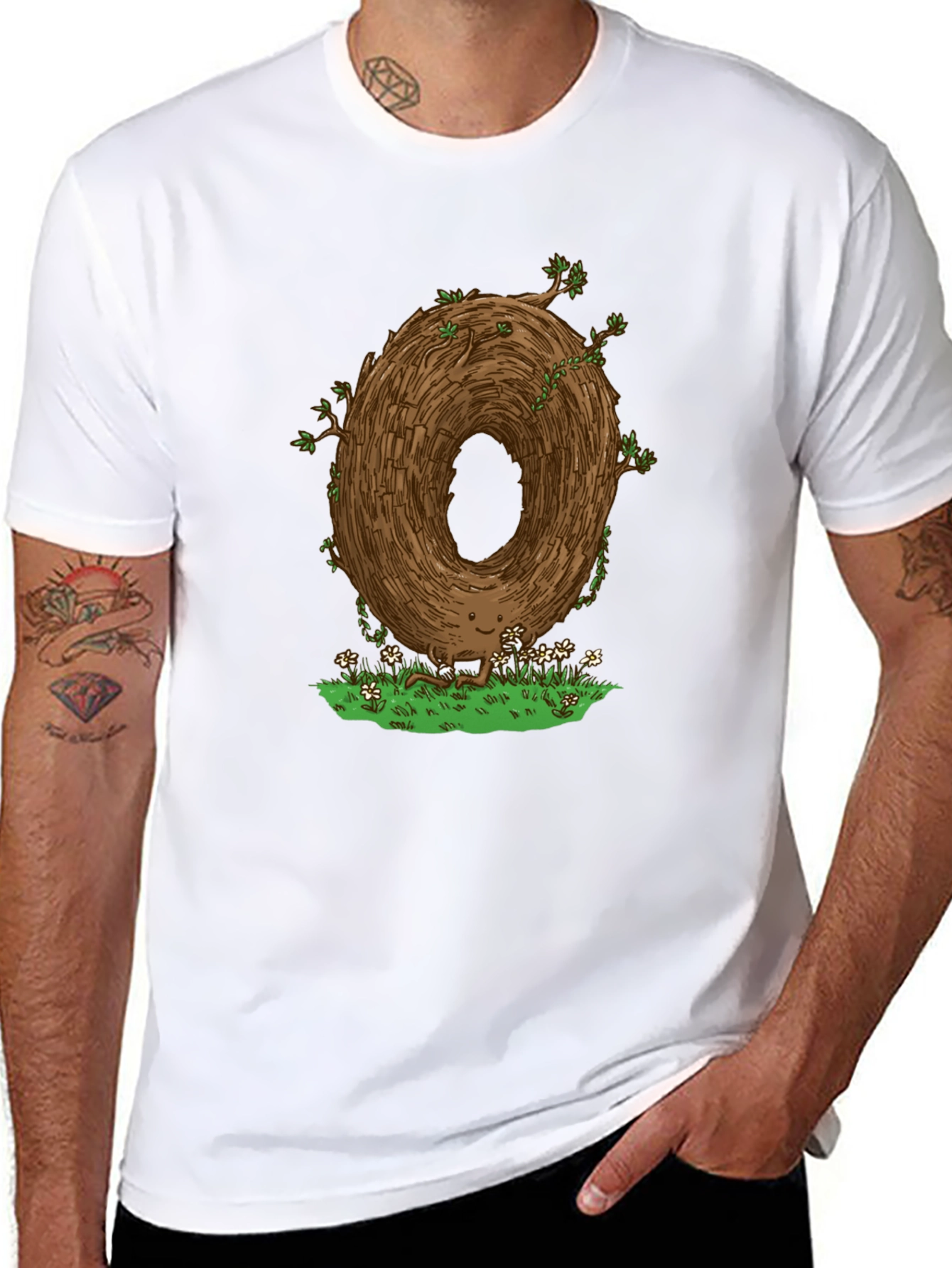 Camiseta Negra con Diseño Original de Árbol Sonriente
