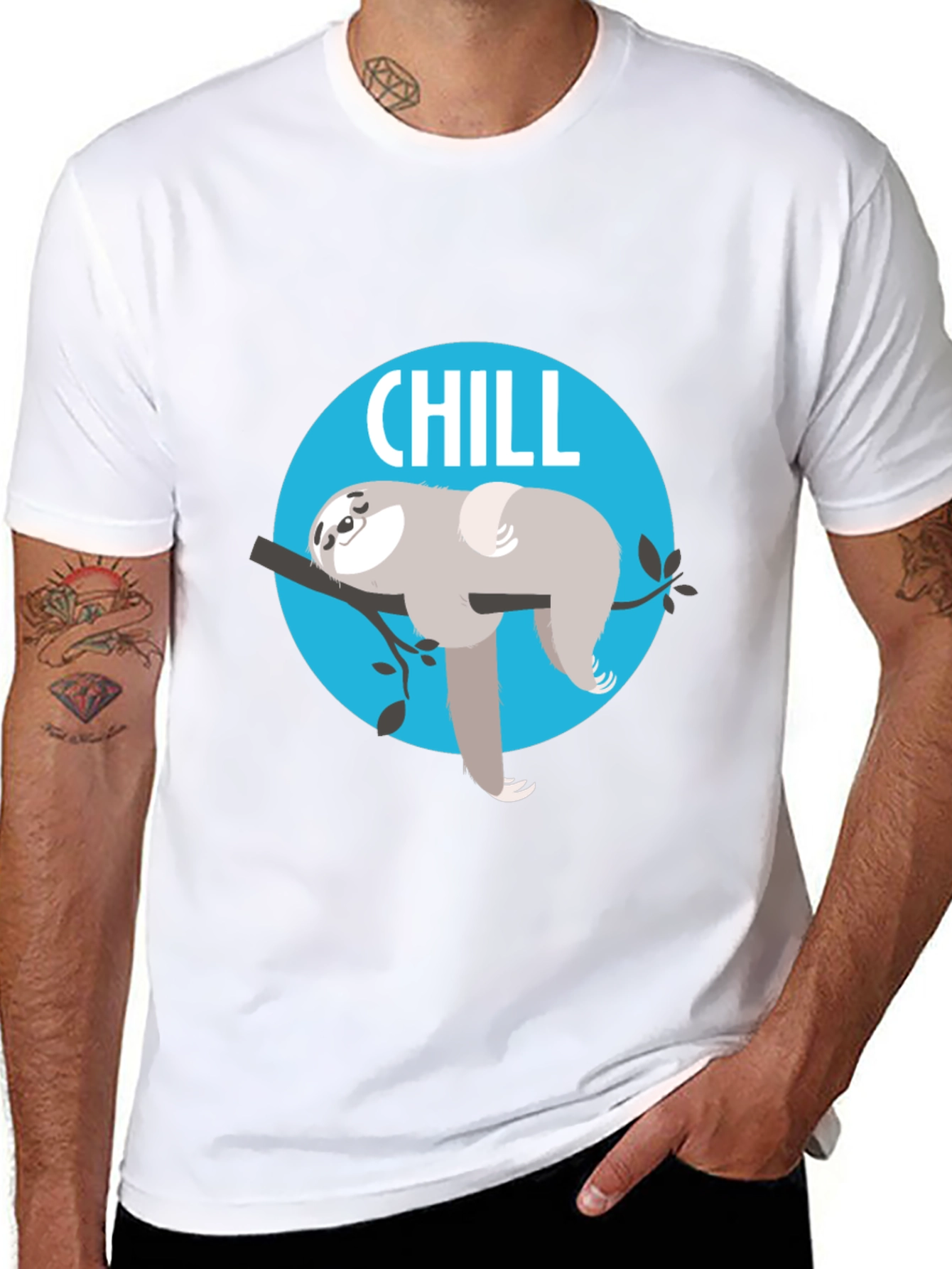 Camiseta Negra Chill con Diseño de Perezoso Relajado