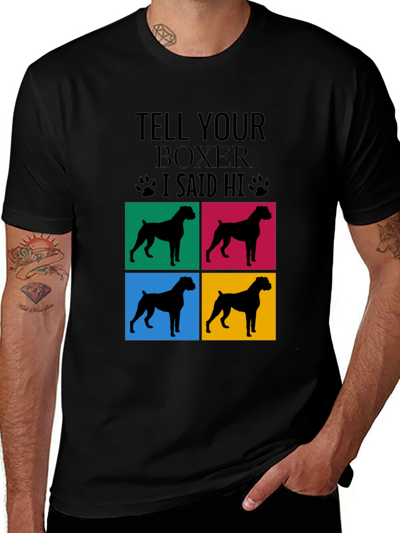 Camiseta Negra con Diseño de Boxer