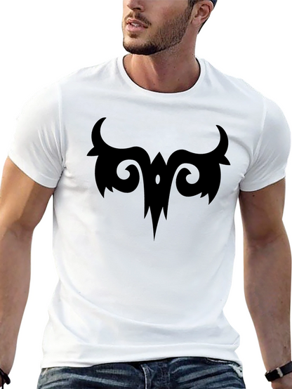 Camiseta Negra con Diseño Abstracto Tribal