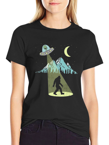 Camiseta Negra Bigfoot OVNI Divertida