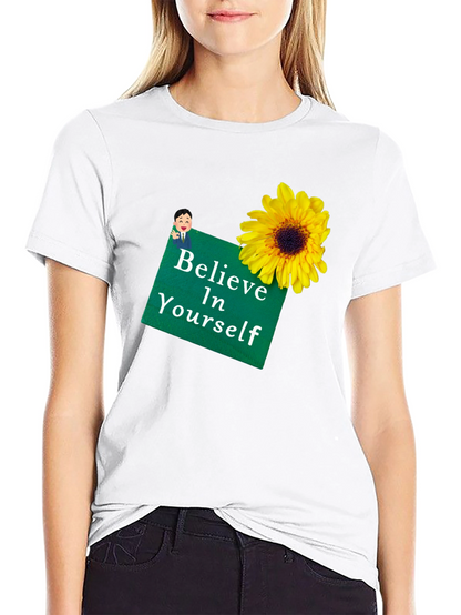 Camiseta Negra con Girasol y Mensaje Motivador