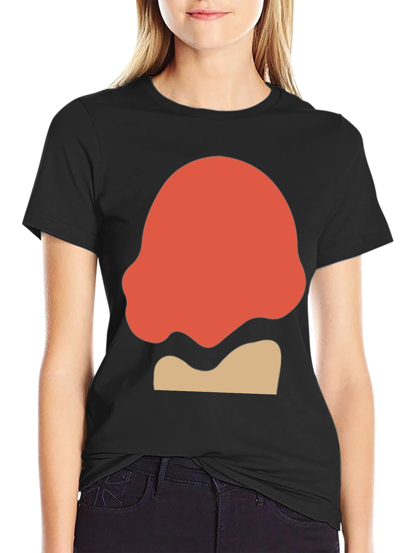 Camiseta Negra con Diseño Abstracto Naranja y Beige