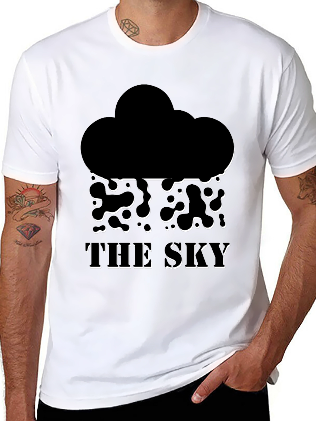 Camiseta Negra The Sky con Estampado de Nube