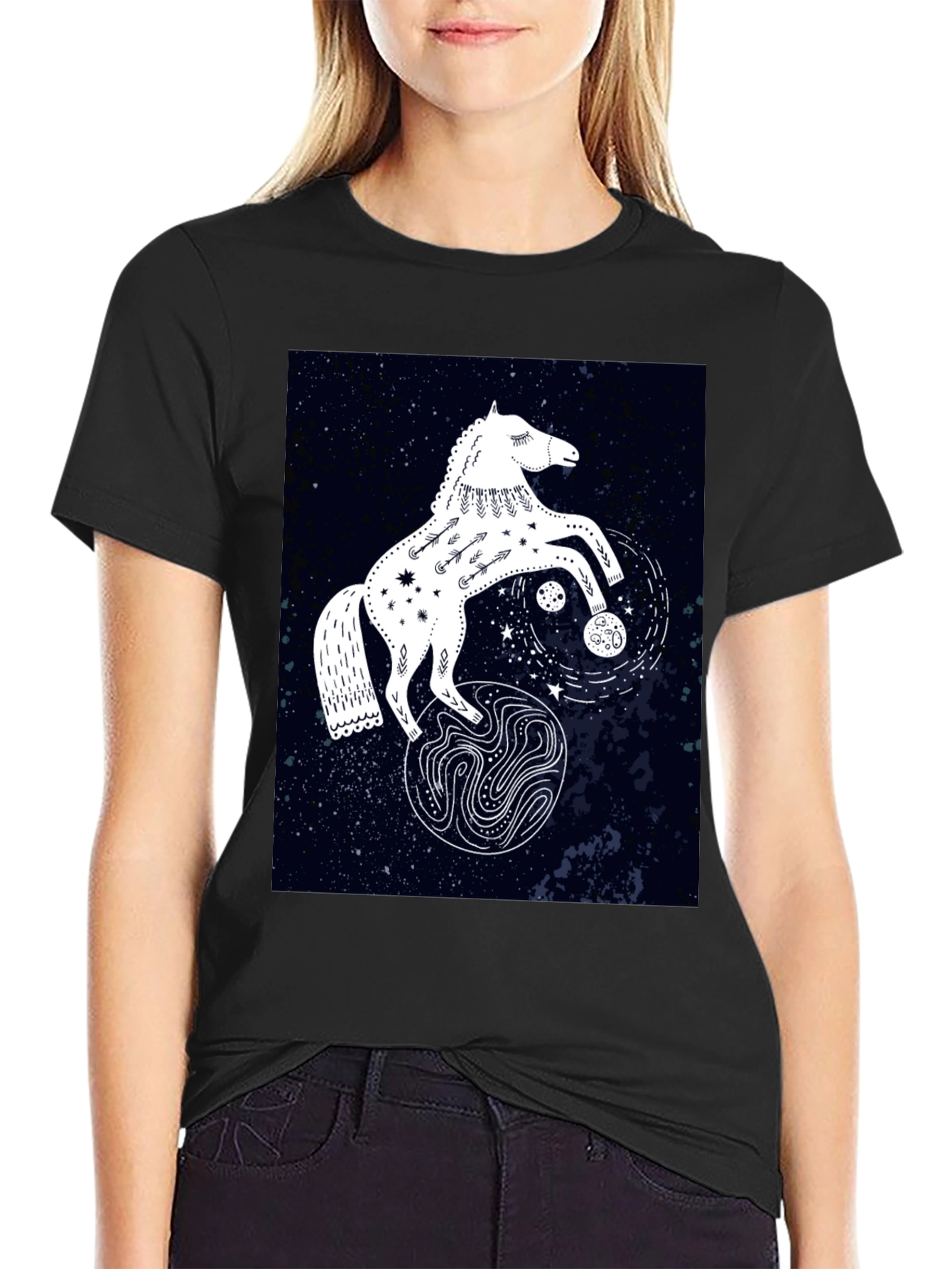 Camiseta Negra con Diseño de Caballo Celestial