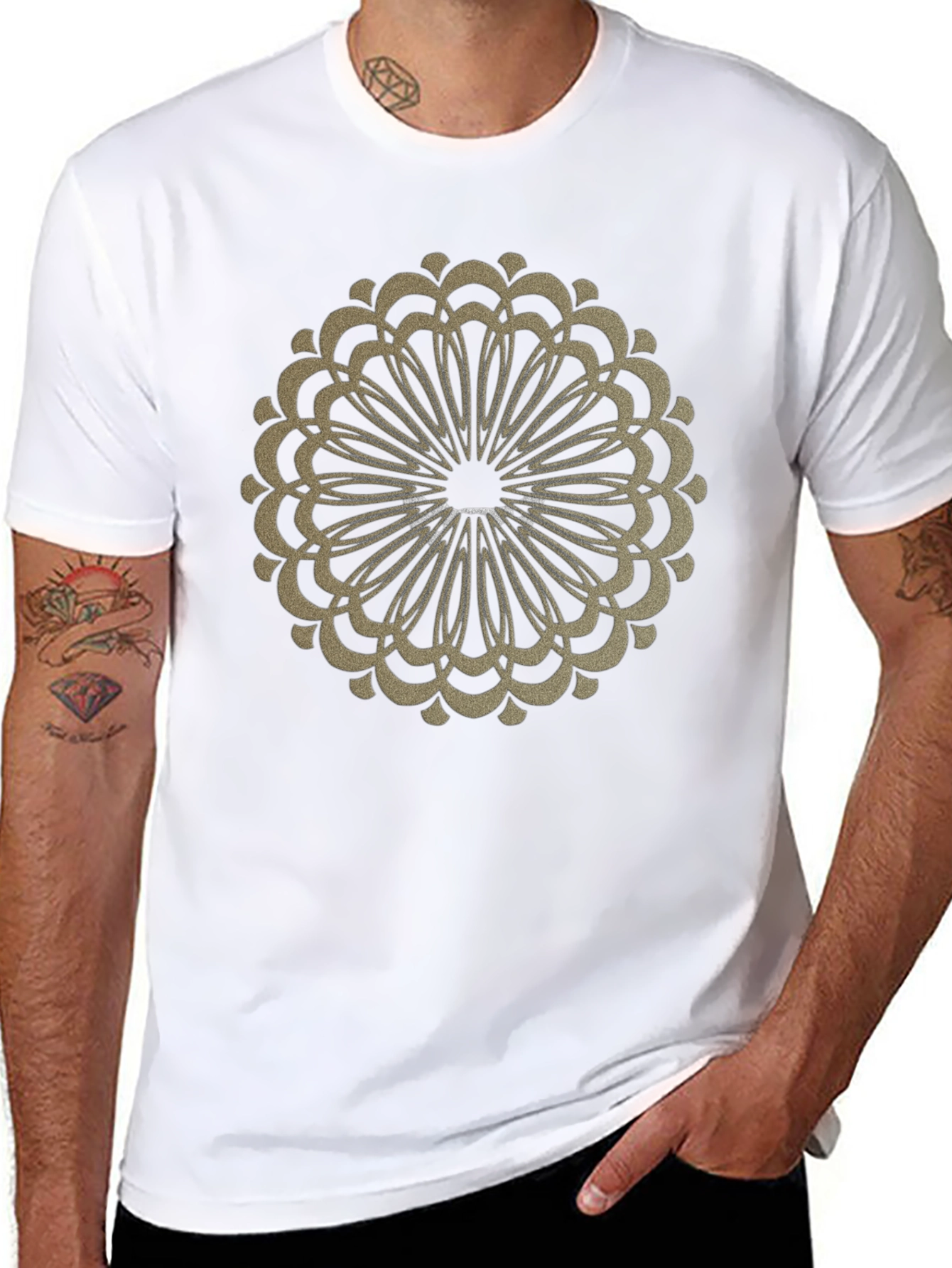 Camiseta Negra con Diseño Mandala Dorado