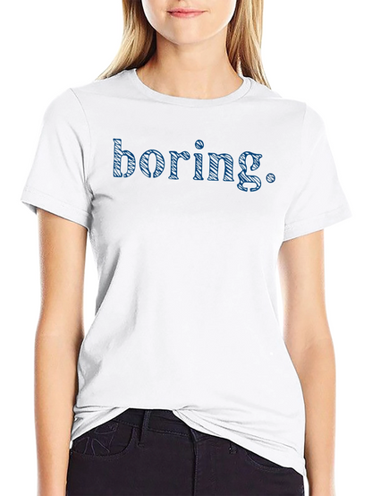 Camiseta Negra con Texto Boring