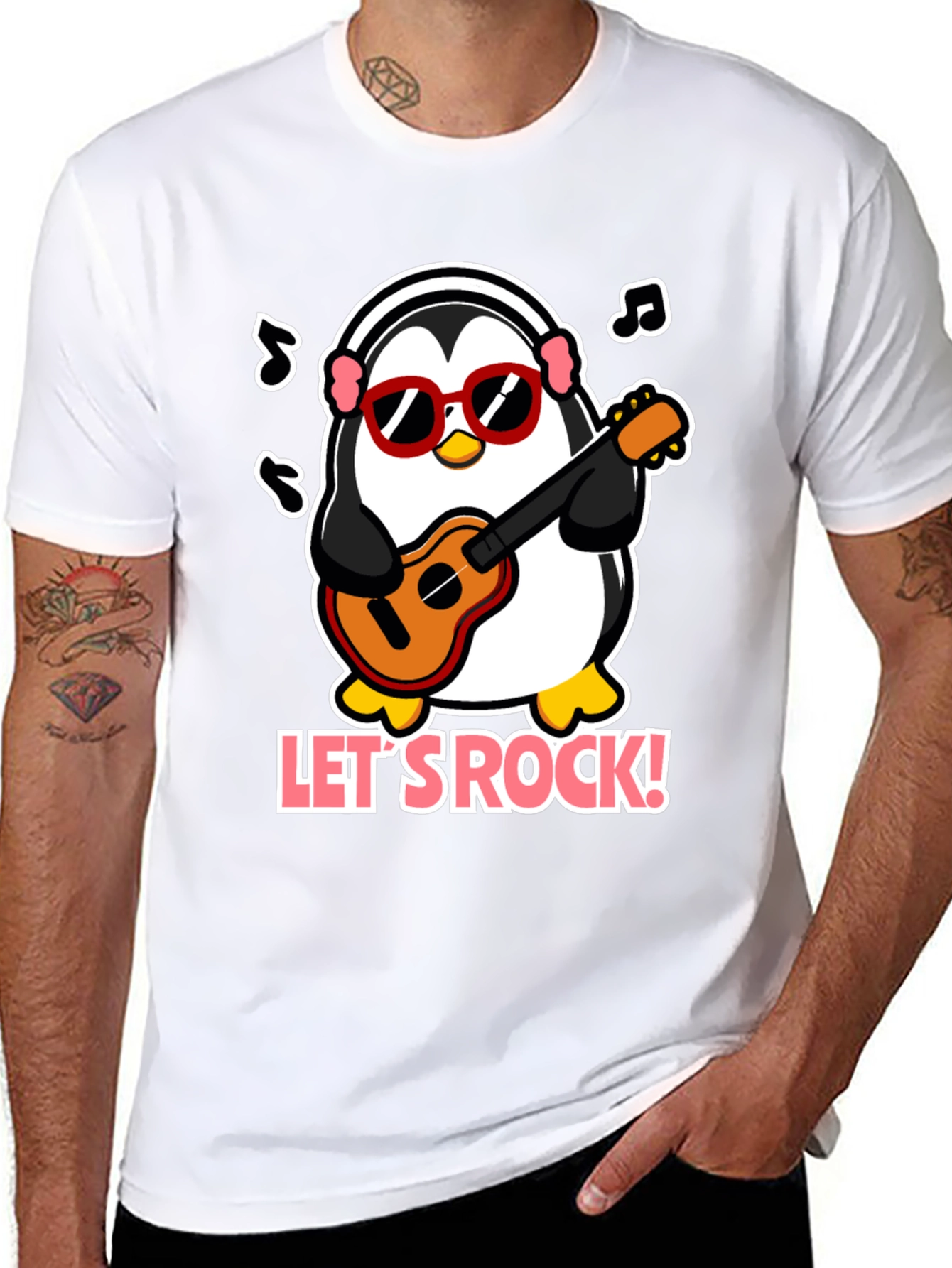 Camiseta Negra Pingüino Rockero con Gafas
