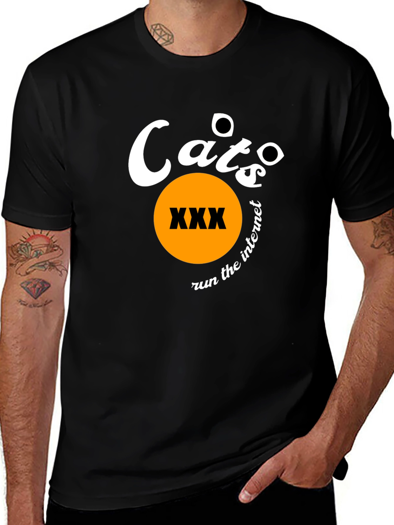 Camiseta Negra Estampada Cats Run The Internet