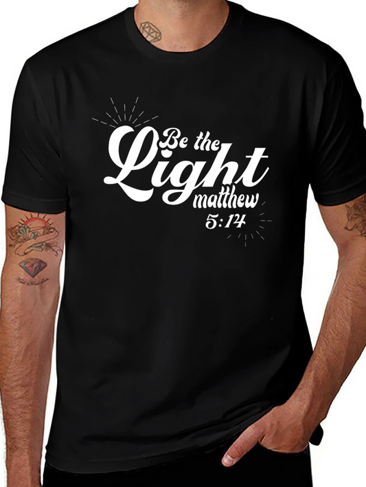 Camiseta Negra Sé la Luz con Cita Bíblica
