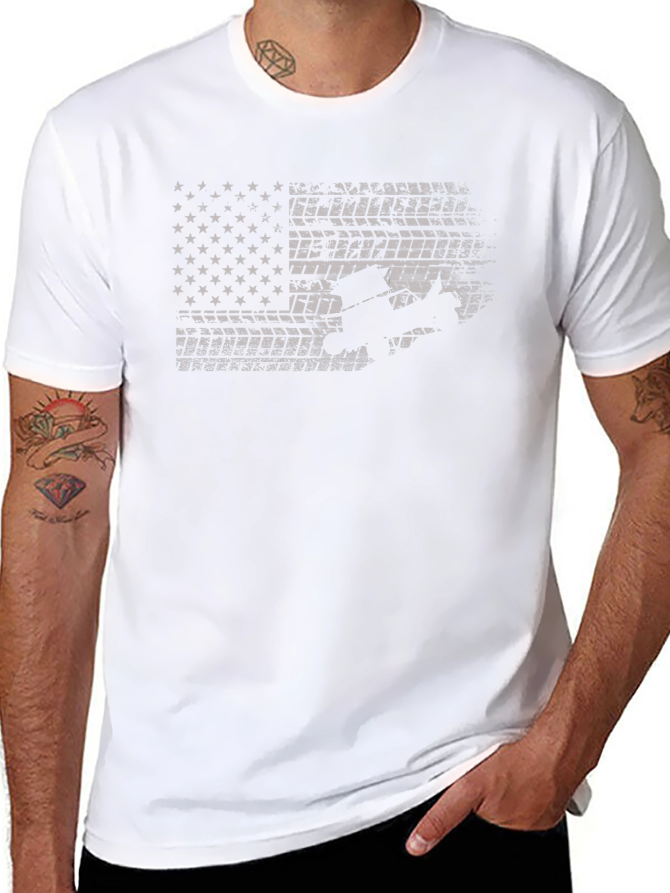Camiseta Negra con Diseño de Bandera Americana Todoterreno