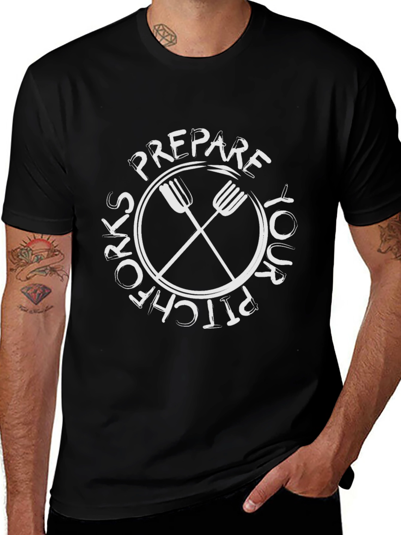 Camiseta Negra: Prepara tu Pitchfork