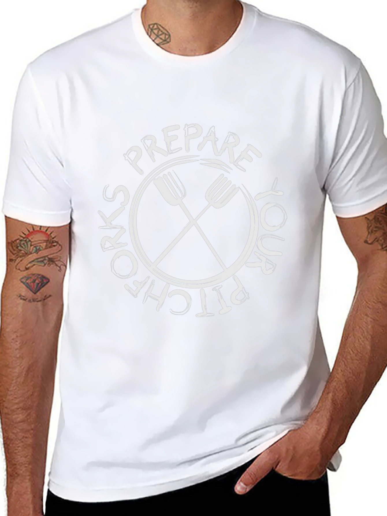 Camiseta Negra: Prepara tu Pitchfork