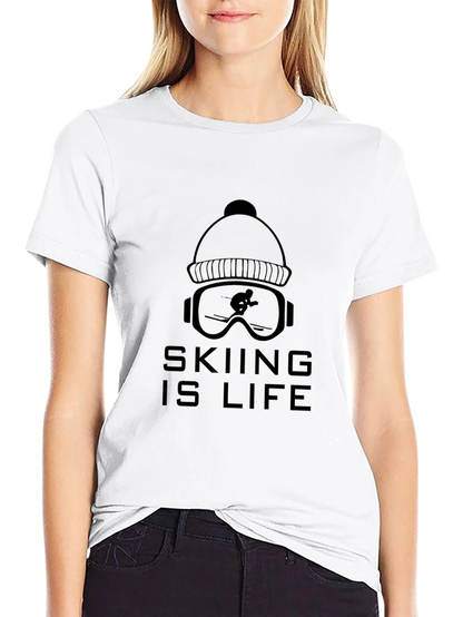 Camiseta Negra Skiing Is Life