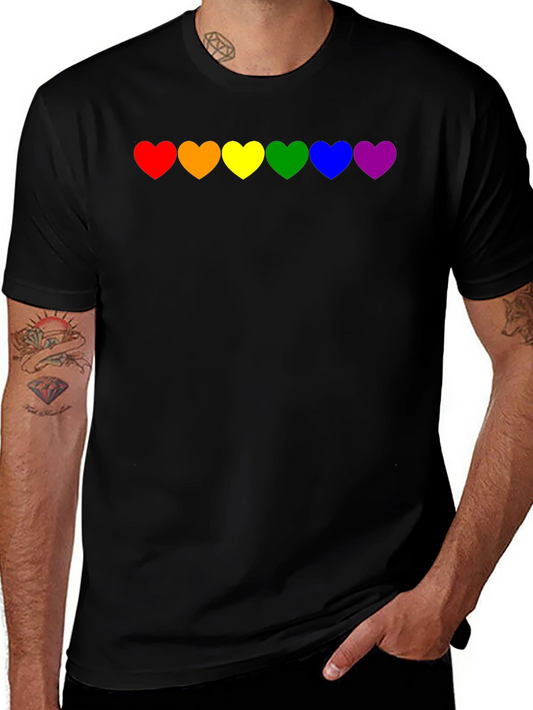 Camiseta Negra con Corazones del Orgullo LGBTQ+