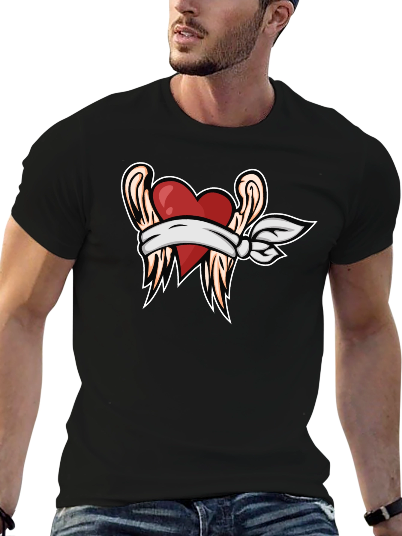 Camiseta Negra Corazón Vendado con Alas