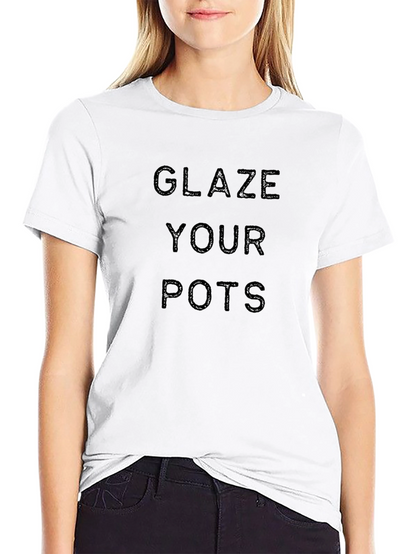 Camiseta Negra con Diseño: GLAZE YOUR POTS