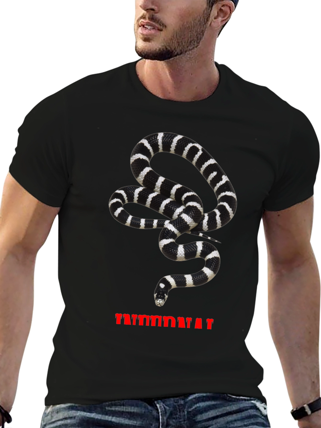 Camiseta Hombre Negra con Estampado de Serpiente Rayada