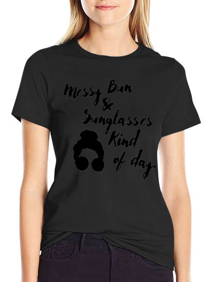 Camiseta Negra Messy Bun & Sunglasses Kind of Day