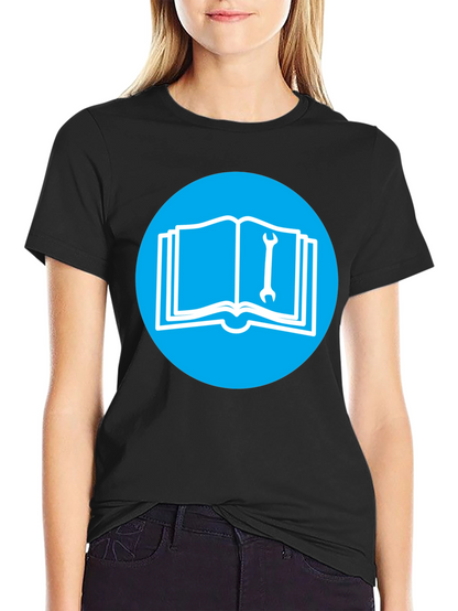 Camiseta Negra con Diseño de Libro y Llave Inglesa