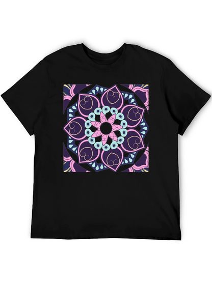 Camiseta Negra con Mandala Floral Abstracta