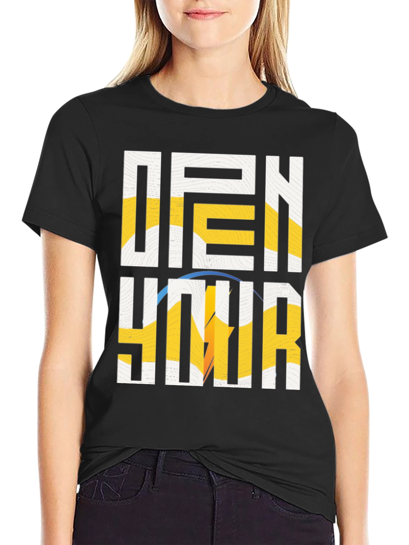 Camiseta Negra Deportiva con Diseño de Voleibol